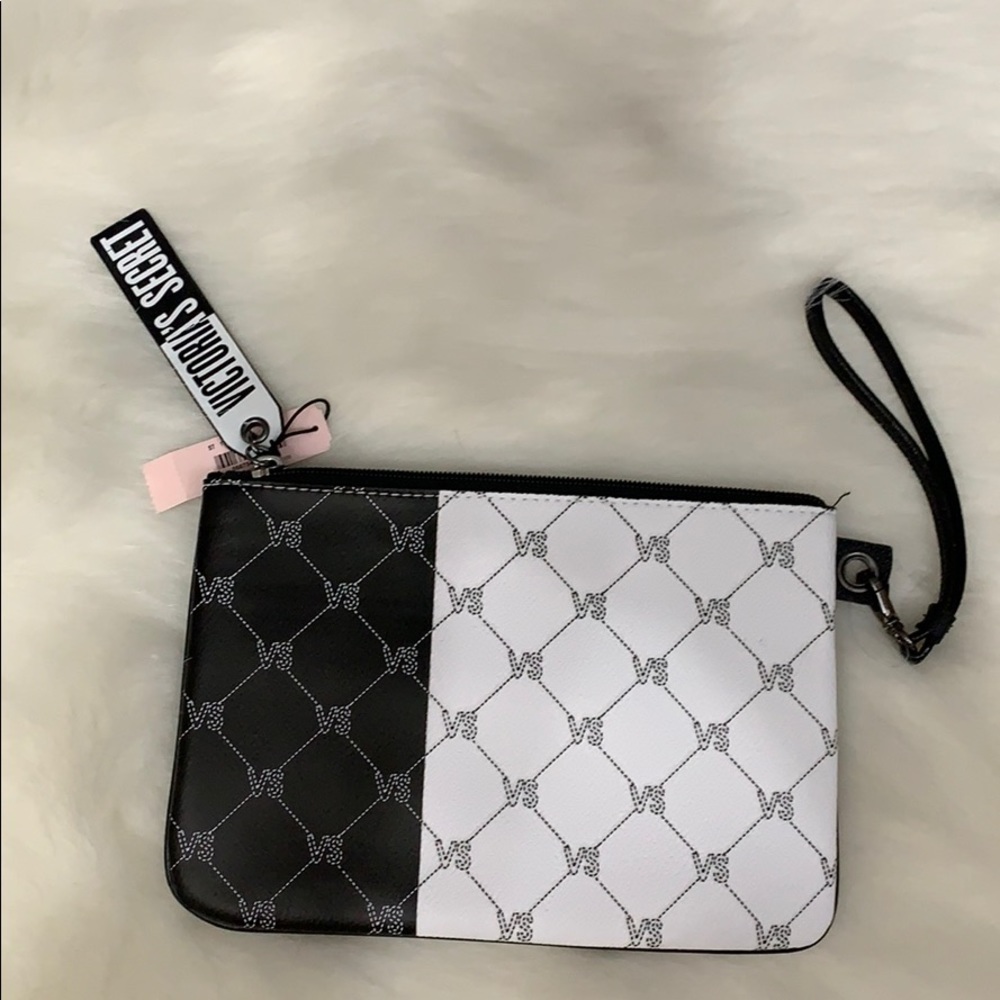 NWT clutch - Picture 2 of 3